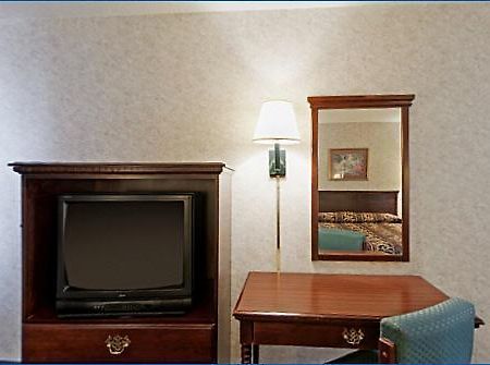 America'S Best Value Inn & Suites - Memphis/Graceland Oda fotoğraf