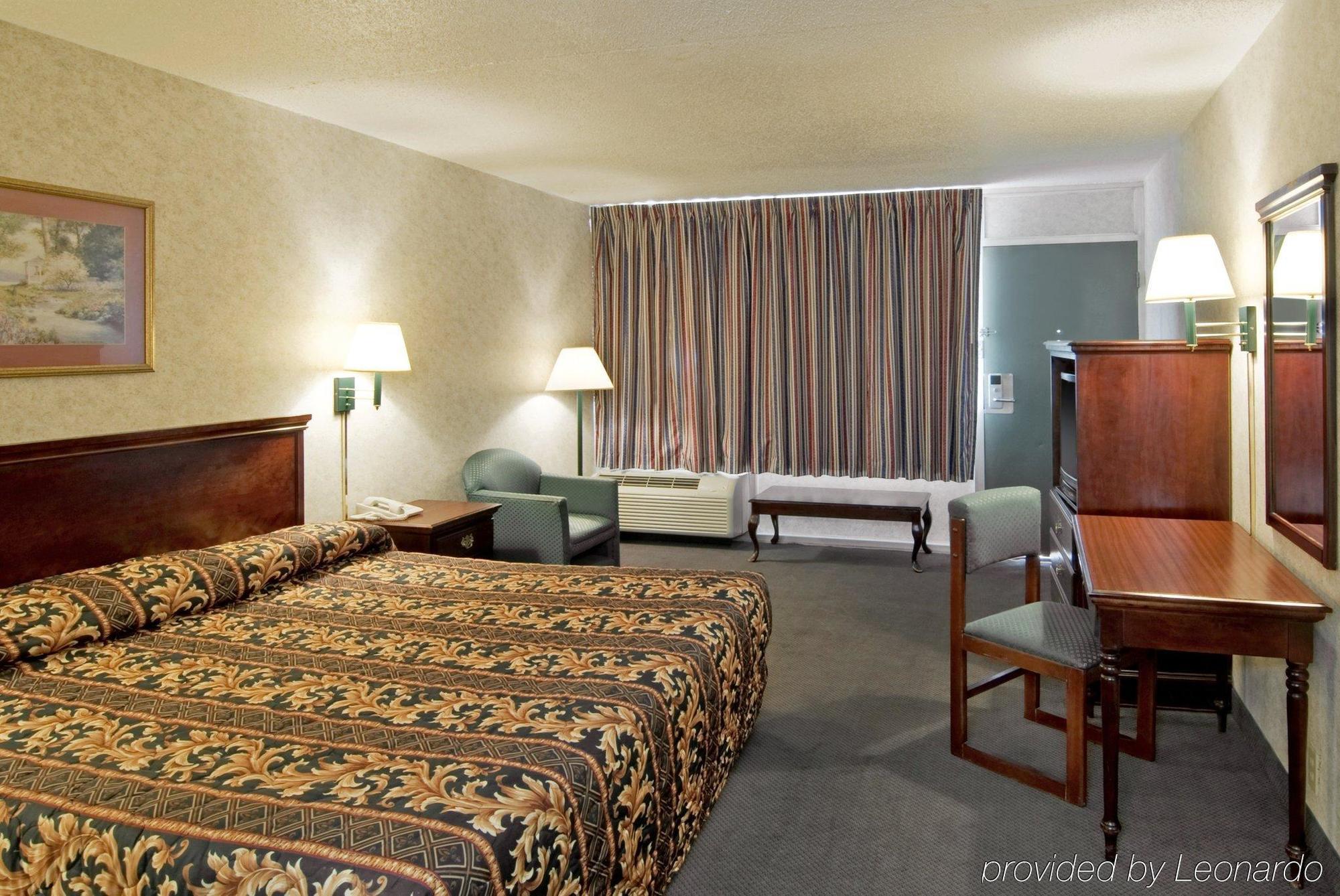 America'S Best Value Inn & Suites - Memphis/Graceland Oda fotoğraf