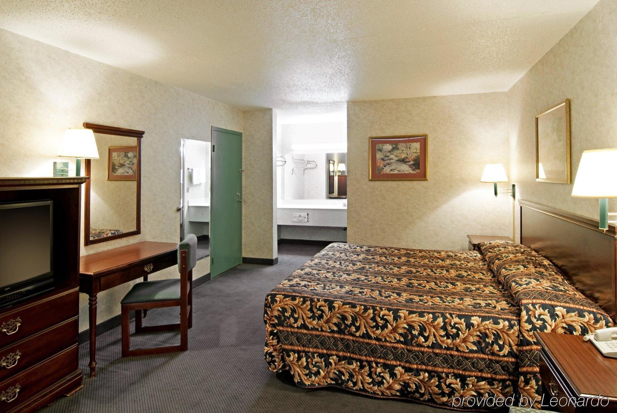America'S Best Value Inn & Suites - Memphis/Graceland Oda fotoğraf