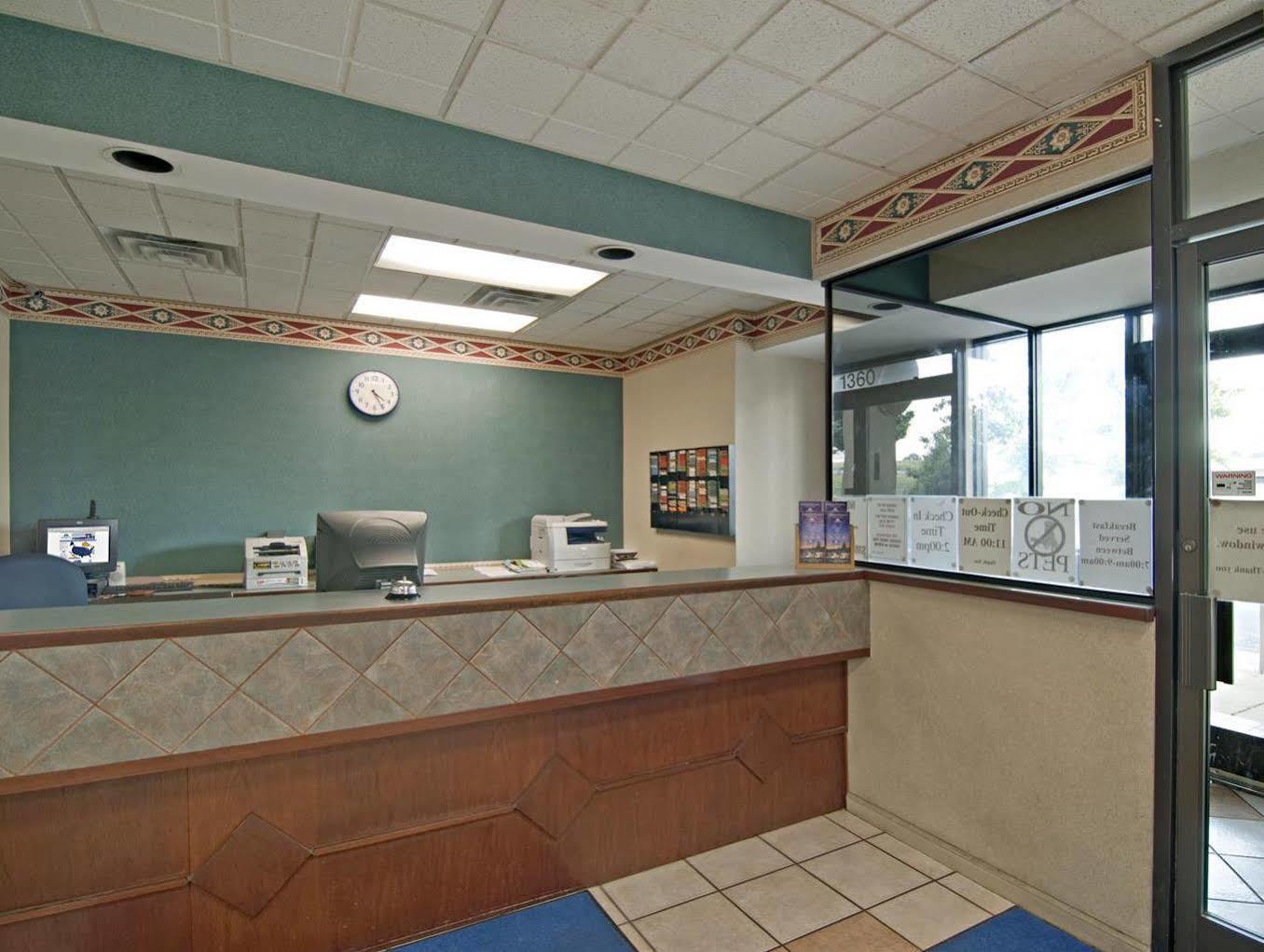 America'S Best Value Inn & Suites - Memphis/Graceland Dış mekan fotoğraf